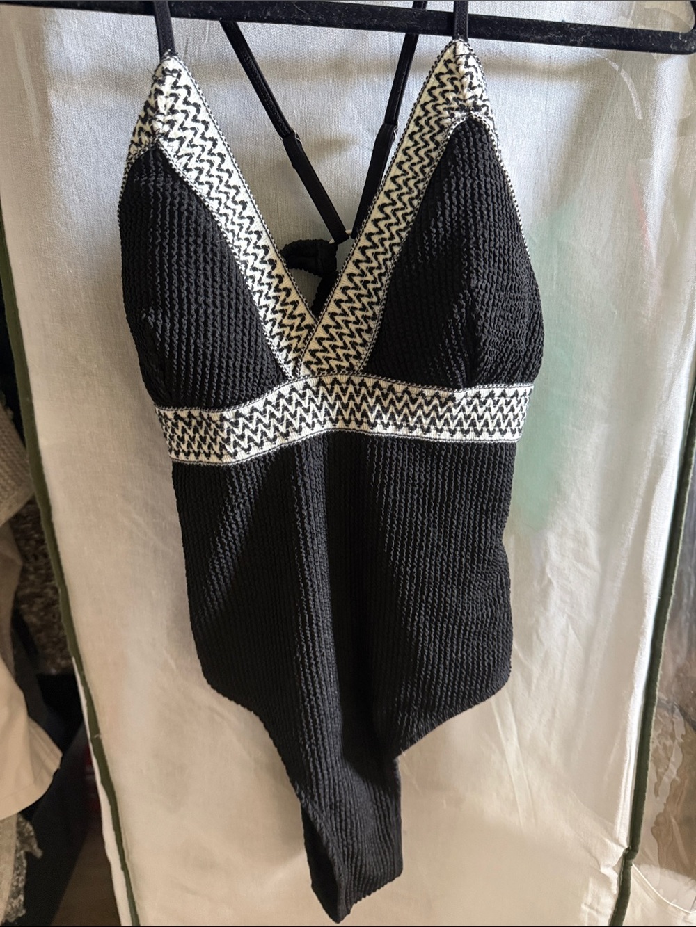 Cupshe Black One‑Piece Swim with White Zigzag Trim BNWT SMALL